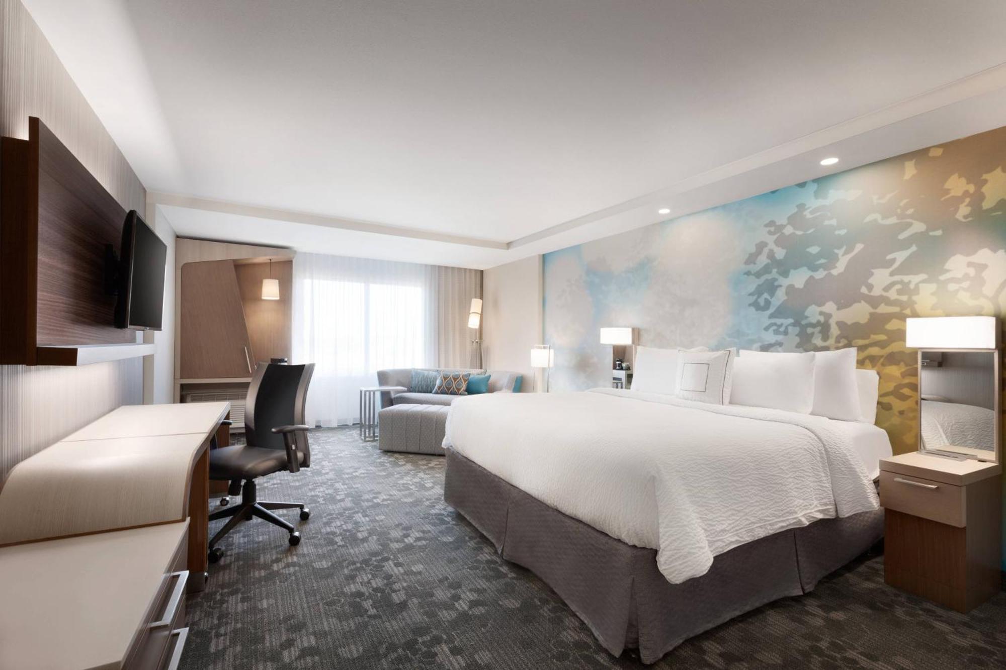 Courtyard By Marriott Boston Dedham/westwood